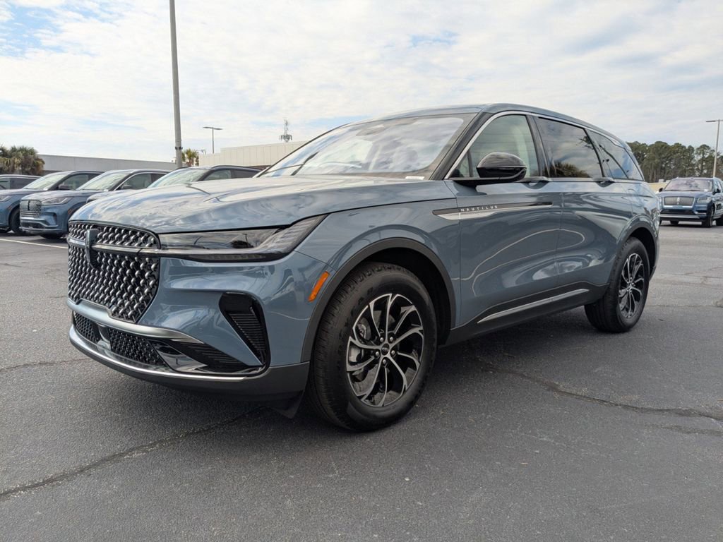 New 2026 Lincoln Nautilus Premier image 8