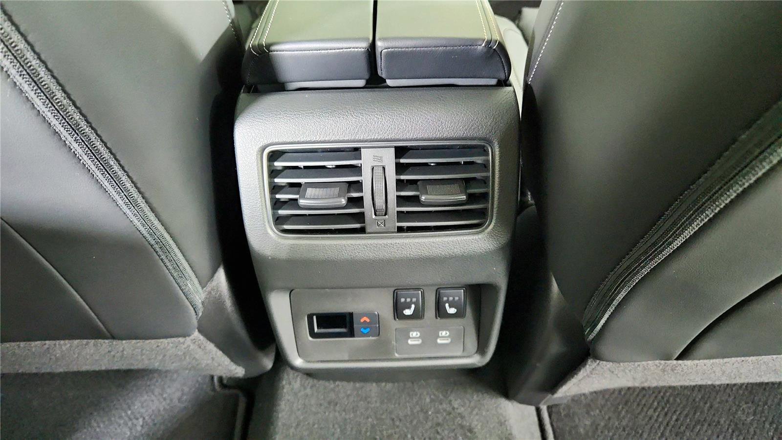 New 2026 Nissan Rogue Platinum w/ Platinum Premium Package AWD/4WD image 31