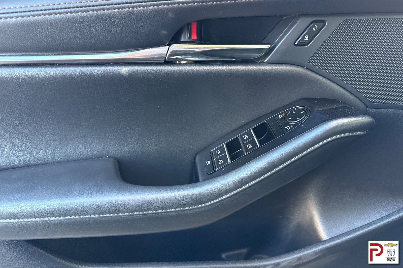 Used 2023 MAZDA MAZDA3 s image 12