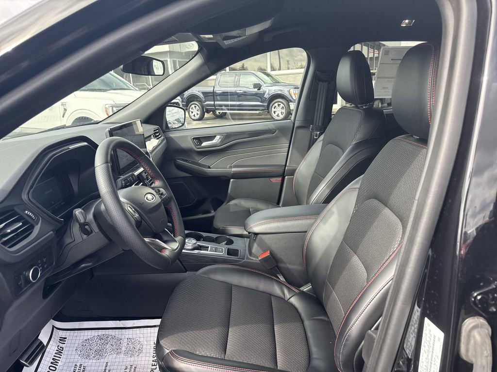 Certified 2023 Ford Escape ST-Line w/ Tech Pack #1 image 21