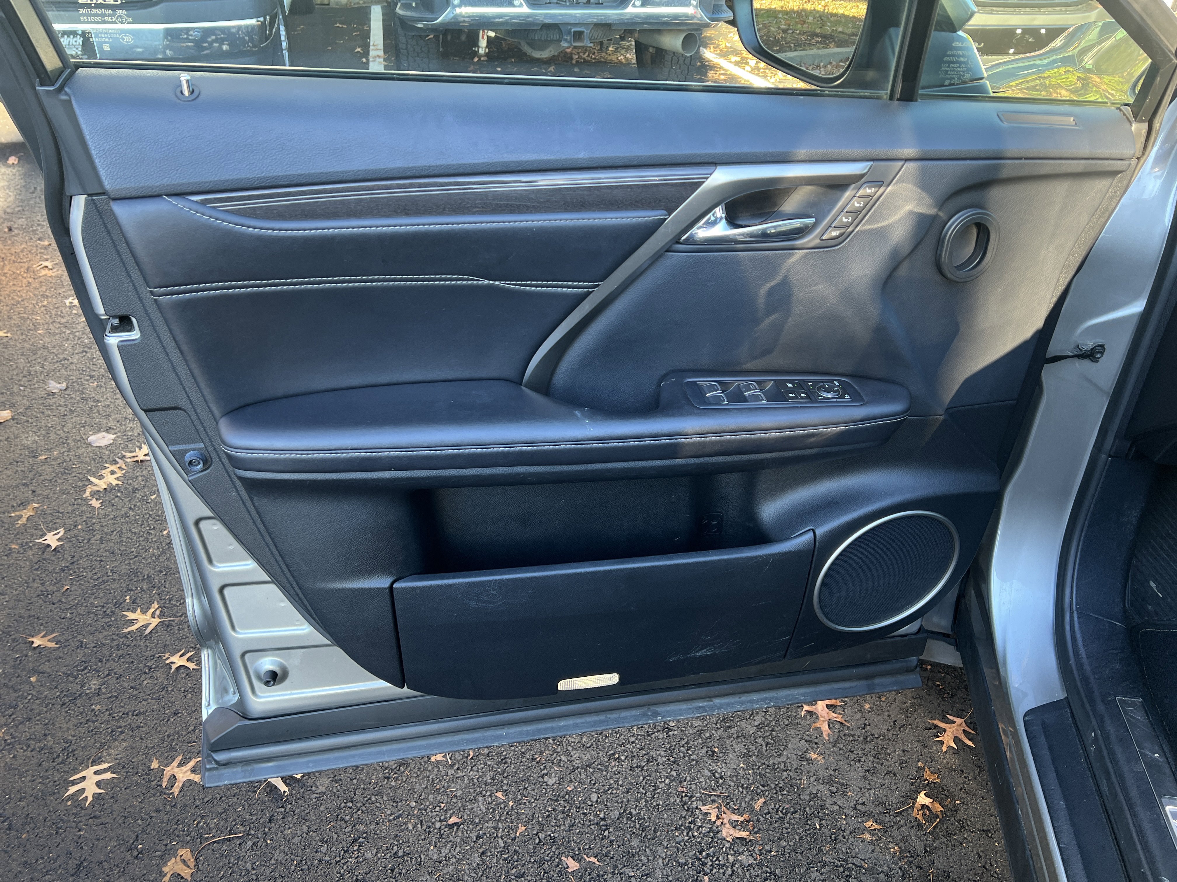 Used 2018 Lexus RX 450hL Luxury image 15