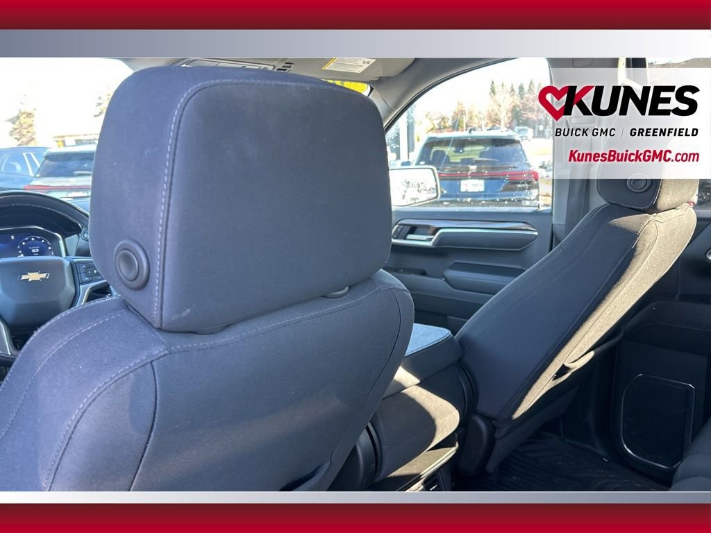 Used 2025 Chevrolet Silverado 1500 LT image 29