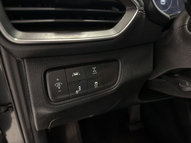 Used 2019 Hyundai Santa Fe SEL AWD/4WD image 20