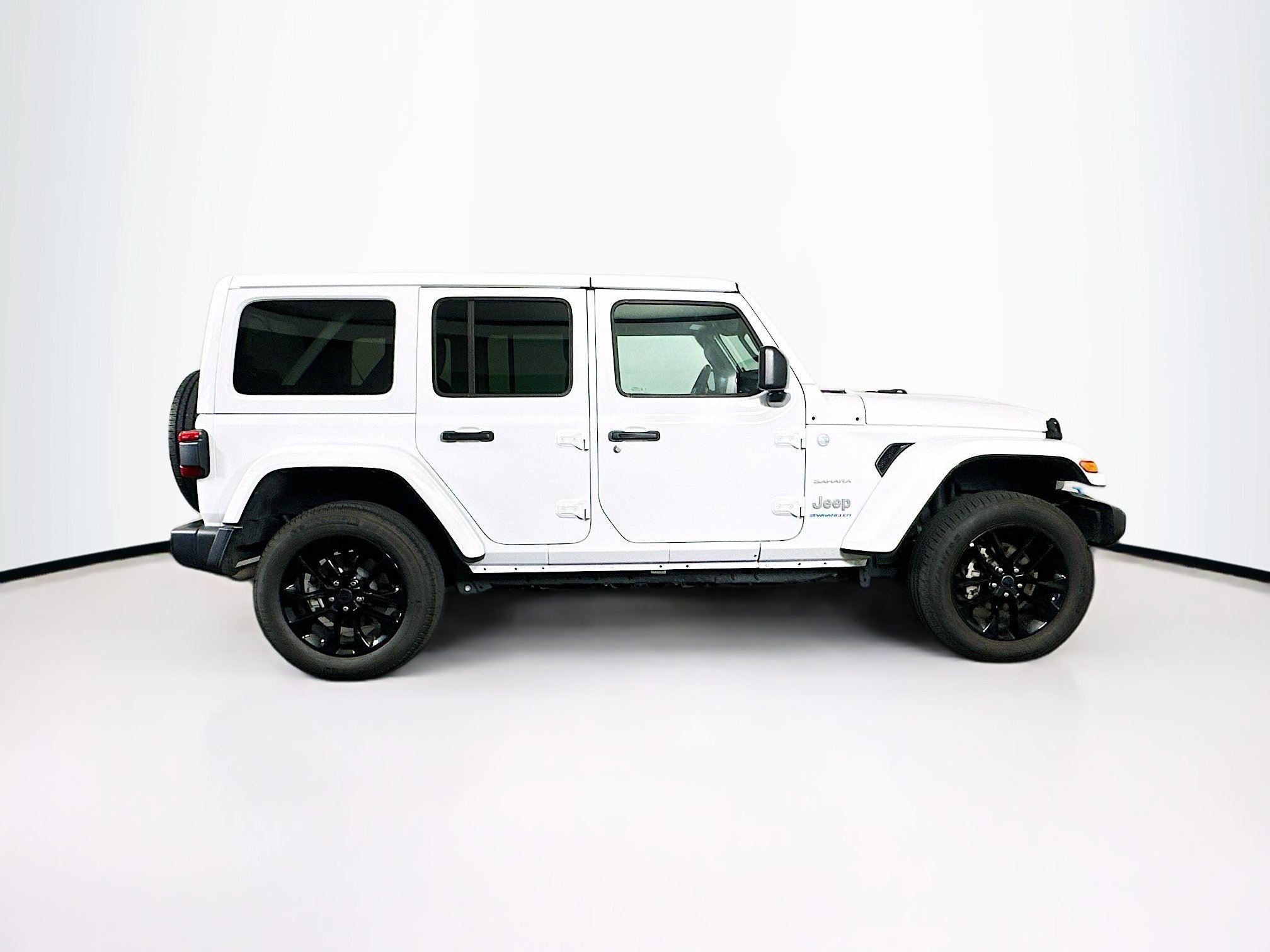 Used 2024 Jeep Wrangler Unlimited Sahara AWD/4WD image 10