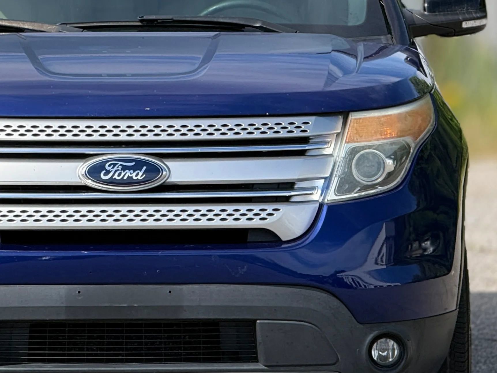 Used 2014 Ford Explorer XLT w/ Equipment Group 202A AWD/4WD image 12