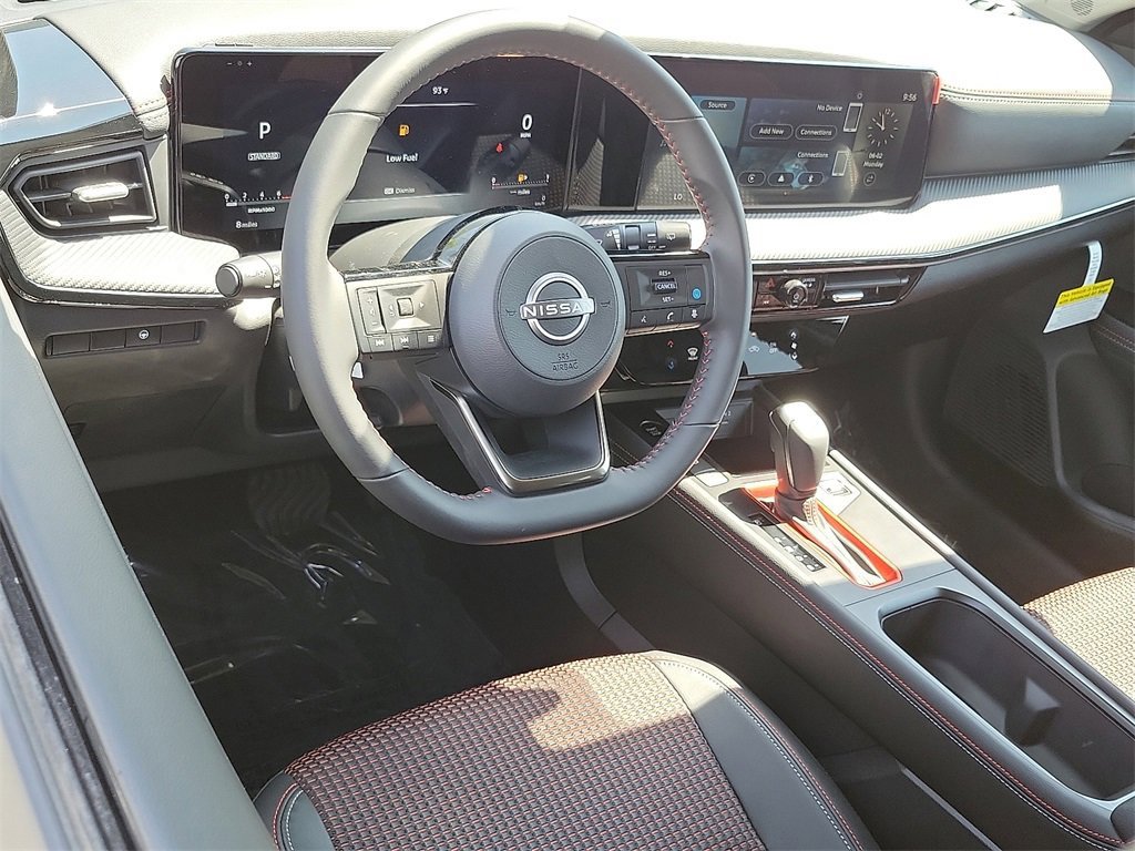 New 2025 Nissan Kicks SR image 4