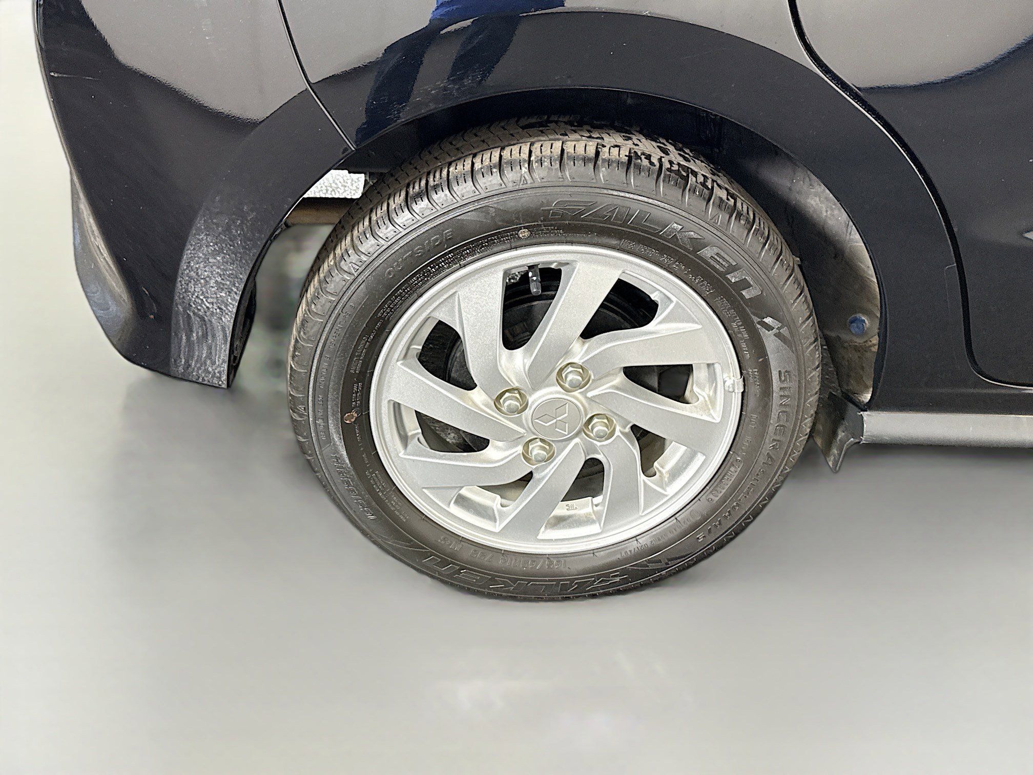 Used 2024 Mitsubishi Mirage LE FWD image 32