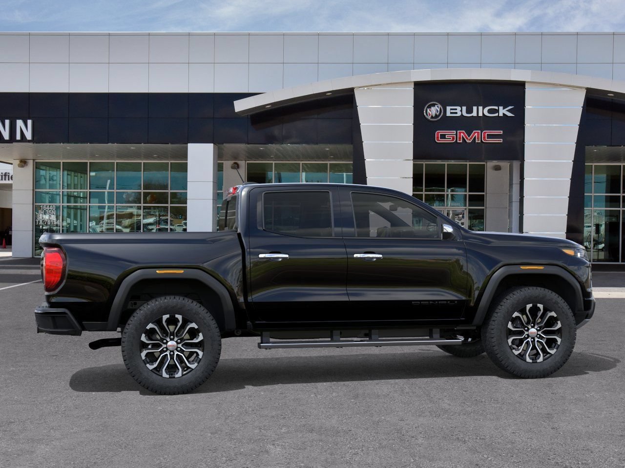 New 2026 GMC Canyon Denali w/ LPO, Black Badging Package AWD/4WD image 5