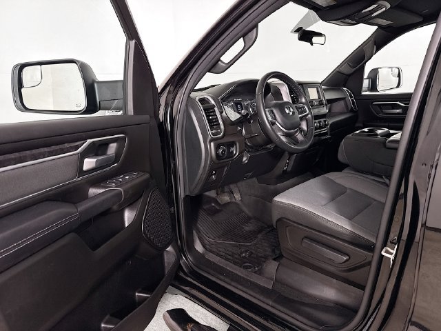 Used 2023 RAM 1500 Big Horn AWD/4WD image 3