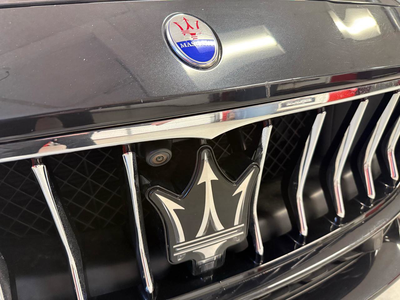 Used 2019 Maserati Ghibli S Q4 AWD/4WD image 23