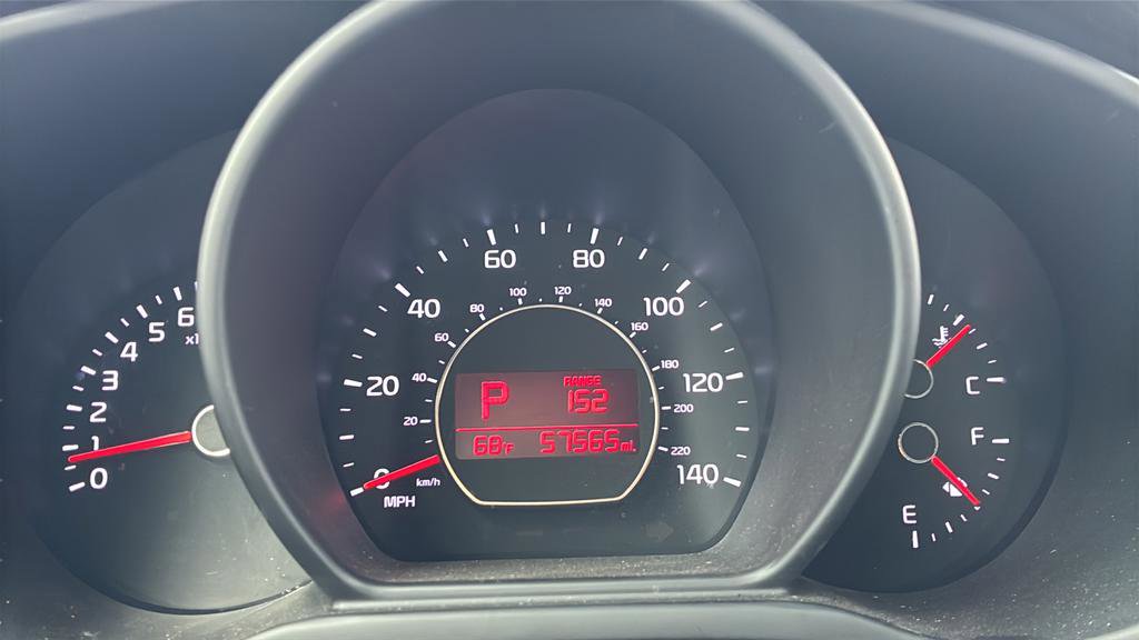 Used 2015 Kia Soul + w/ Primo Package FWD image 25