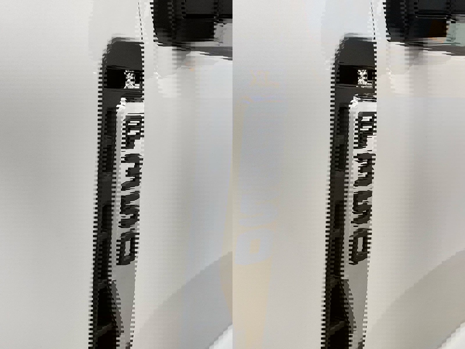 New 2025 Ford F350 XL w/ XL Chrome Package image 8