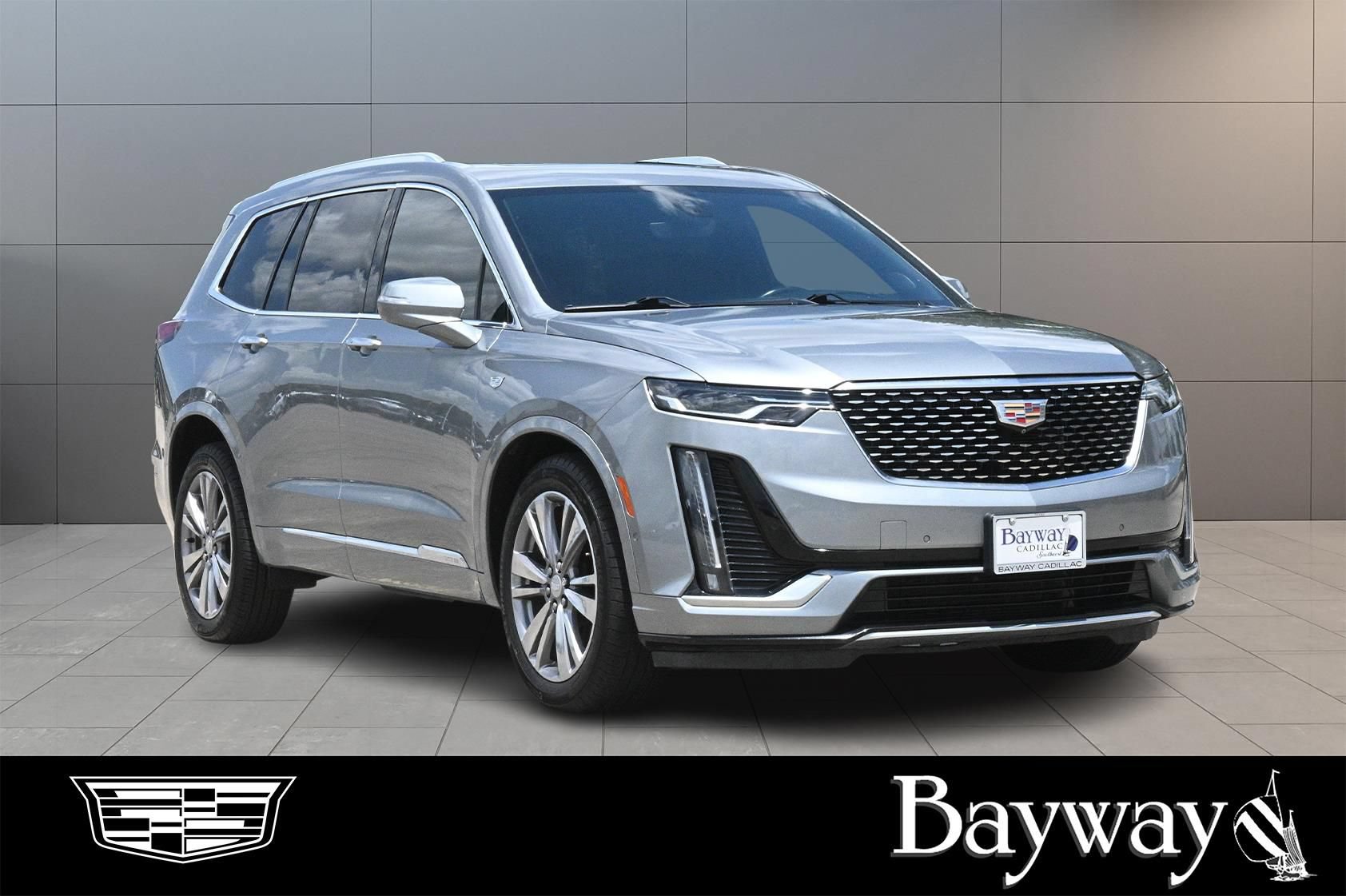 Used 2024 Cadillac XT6 Premium Luxury w/ Technology Package AWD/4WD image 4