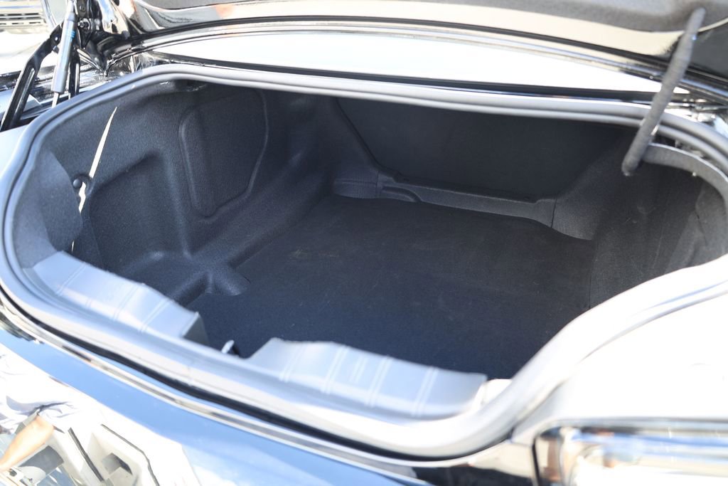 Used 2021 Chevrolet Camaro ZL1 RWD image 23