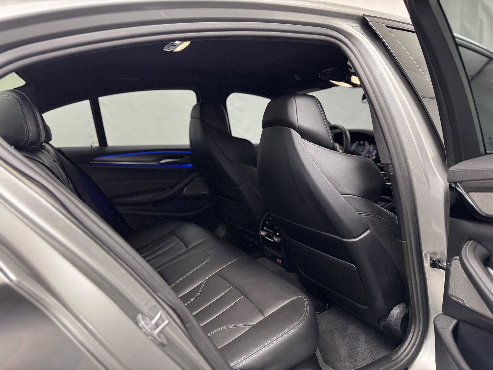 Used 2021 BMW M5 image 36