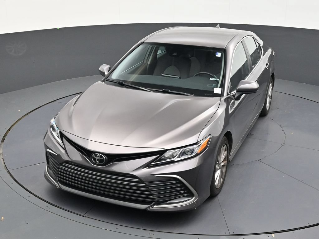 Used 2022 Toyota Camry LE FWD image 19