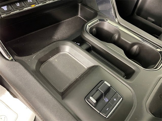 Used 2024 GMC Sierra 3500 AT4 w/ AT4 Premium Plus Package image 9