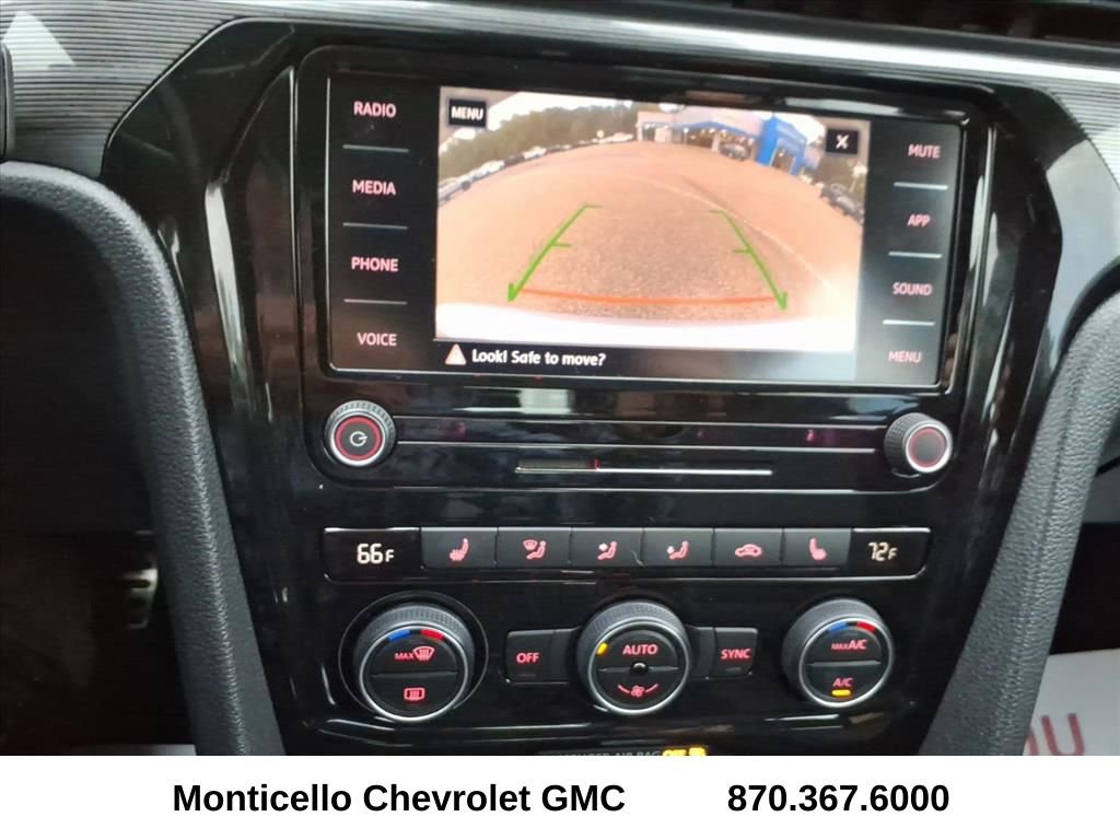 Used 2020 Volkswagen Passat 2.0T R-Line image 29