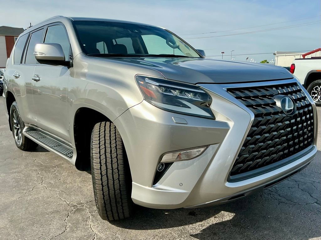 Used 2020 Lexus GX 460 Premium w/ Premium Package AWD/4WD image 3