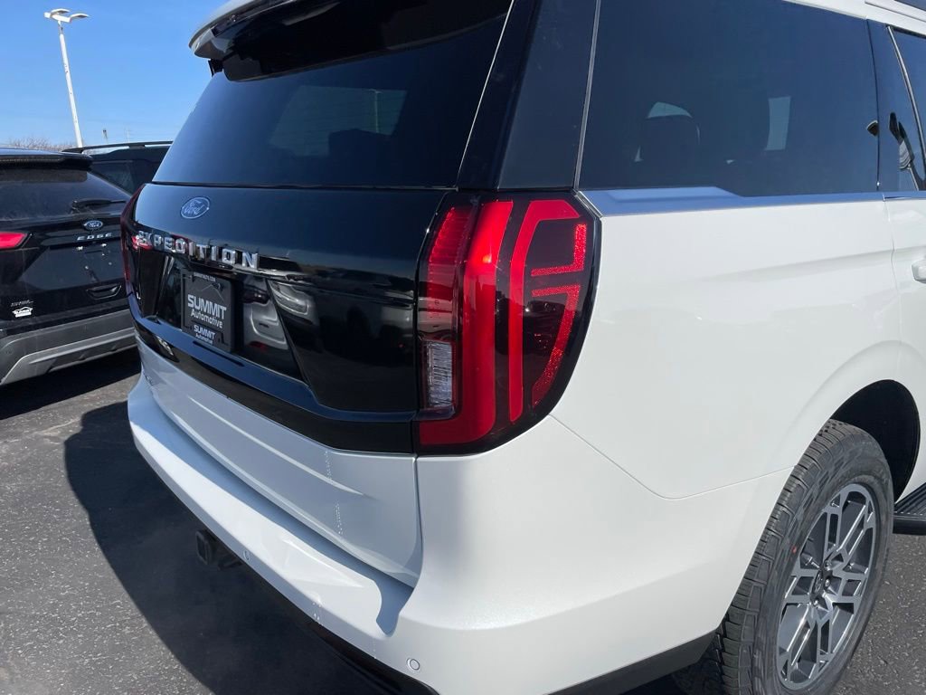 New 2026 Ford Expedition Active image 40