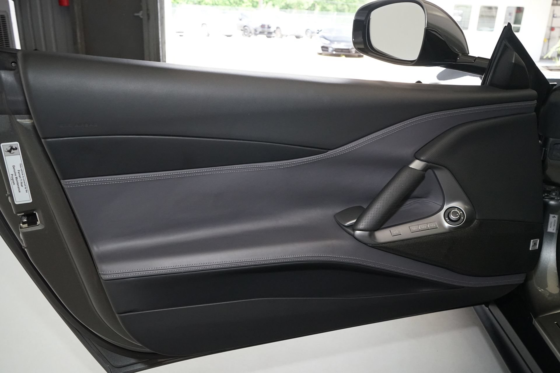 Used 2019 Ferrari 812 Superfast RWD image 20