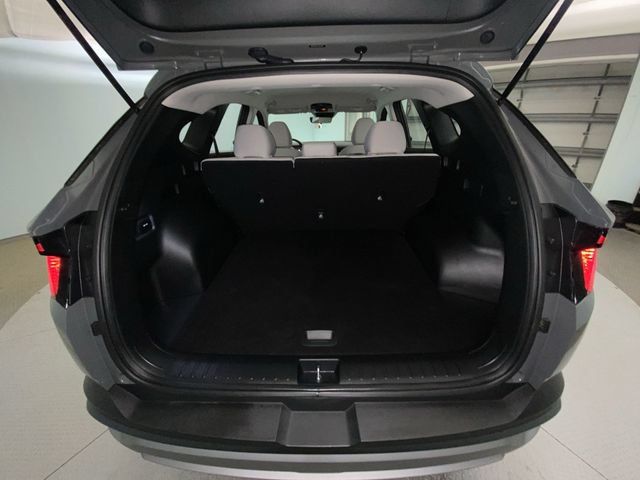 Used 2026 Hyundai Tucson SE FWD image 23