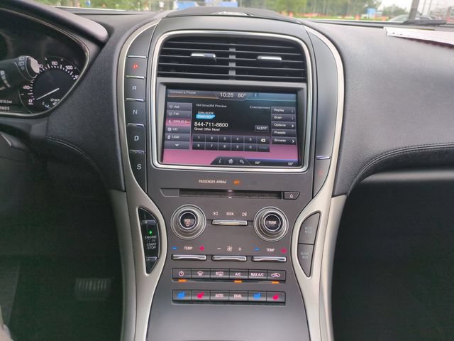 Used 2016 Lincoln MKX Reserve FWD image 21