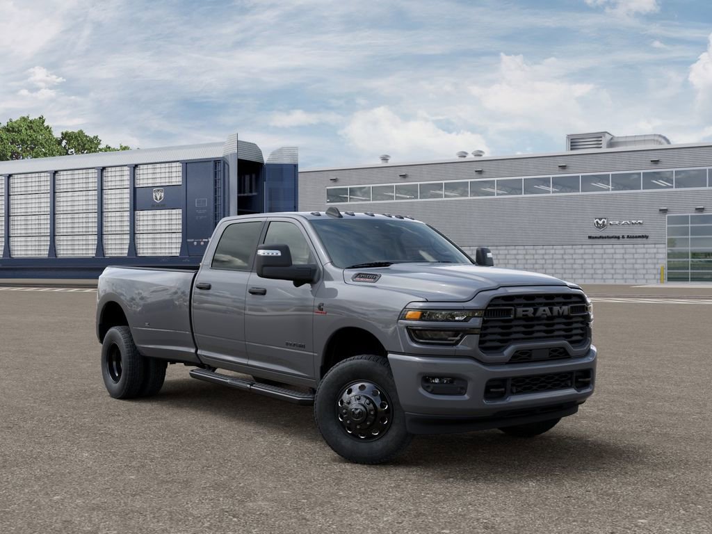 New 2026 RAM 3500 Big Horn AWD/4WD image 5