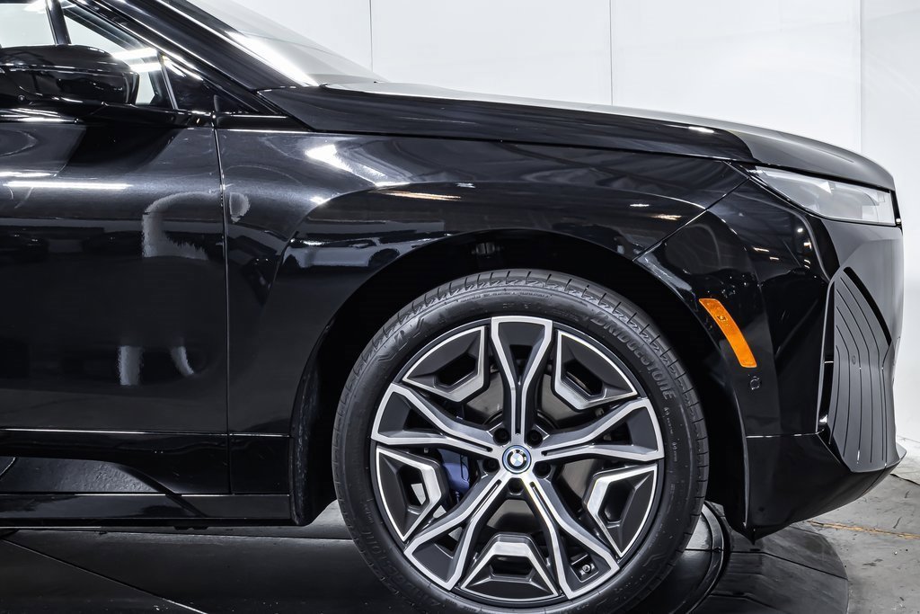 Used 2025 BMW iX xDrive50 image 11