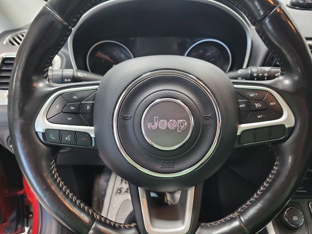 Used 2019 Jeep Compass Latitude w/ Popular Equipment Group AWD/4WD image 32