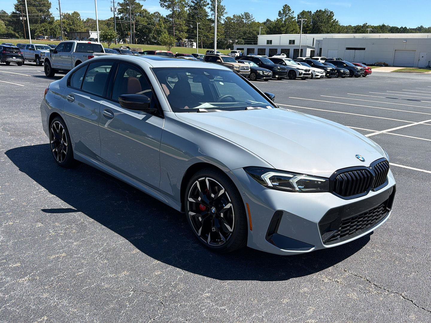 New 2026 BMW 330i Sedan w/ M Sport Package RWD image 8