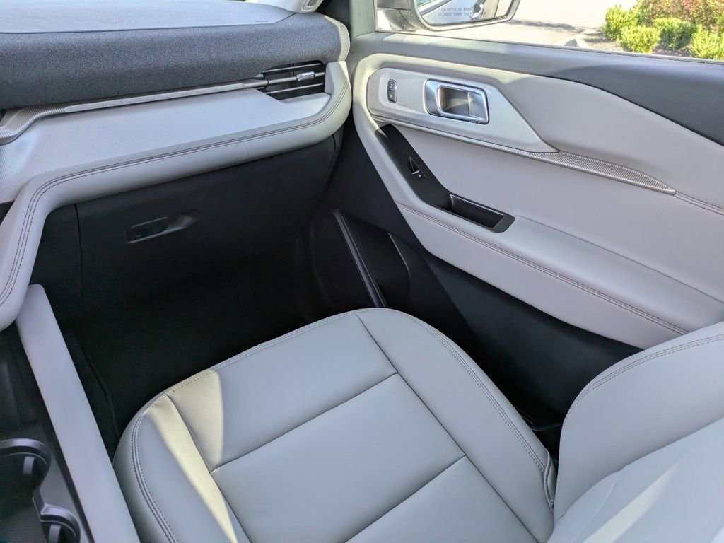 New 2026 Ford Explorer Active image 20