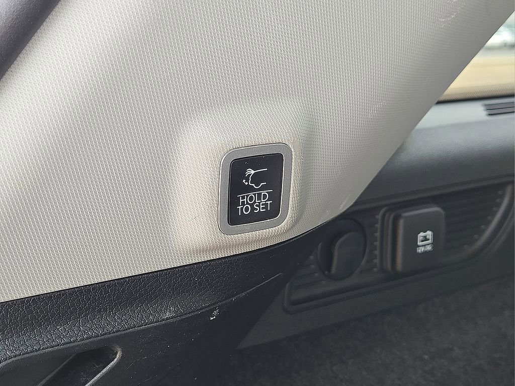 Used 2022 Jeep Grand Cherokee Summit w/ Advanced Protech Group IV image 16