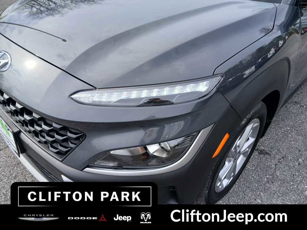 Used 2023 Hyundai Kona SEL image 7