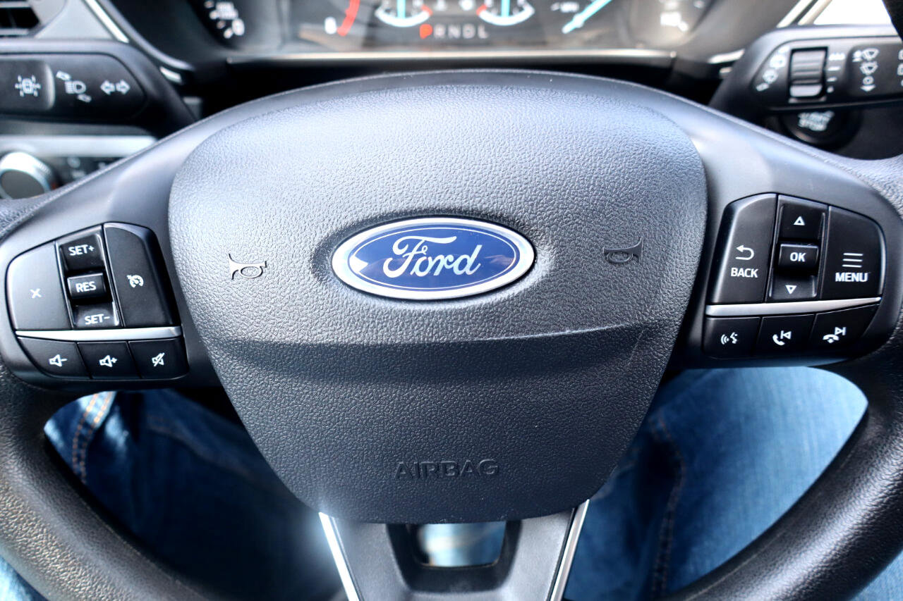Used 2022 Ford Escape SE image 11