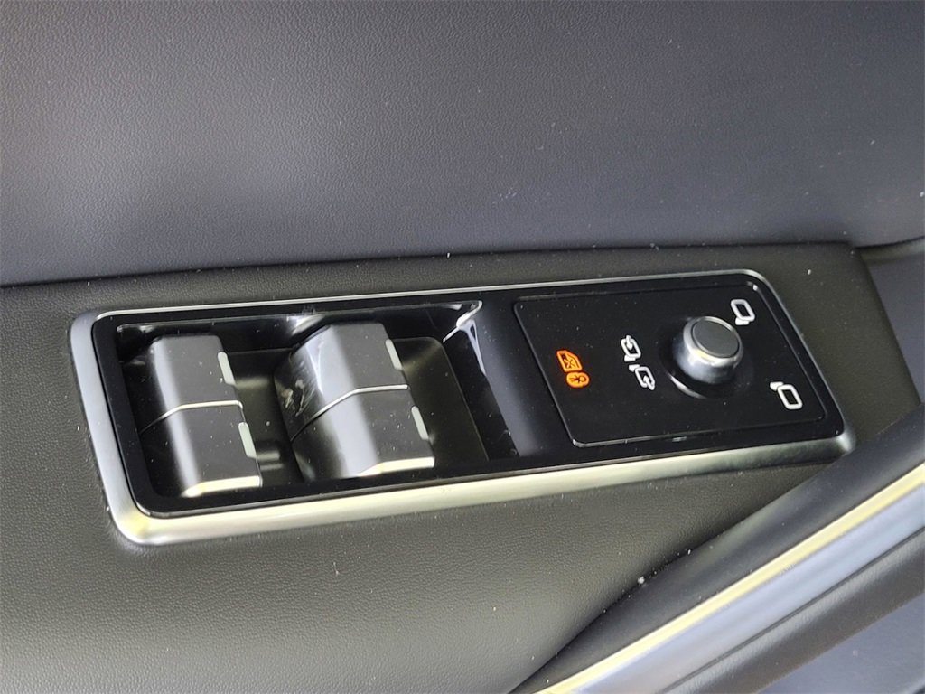 New 2026 Jaguar F-PACE R-Dynamic S image 11