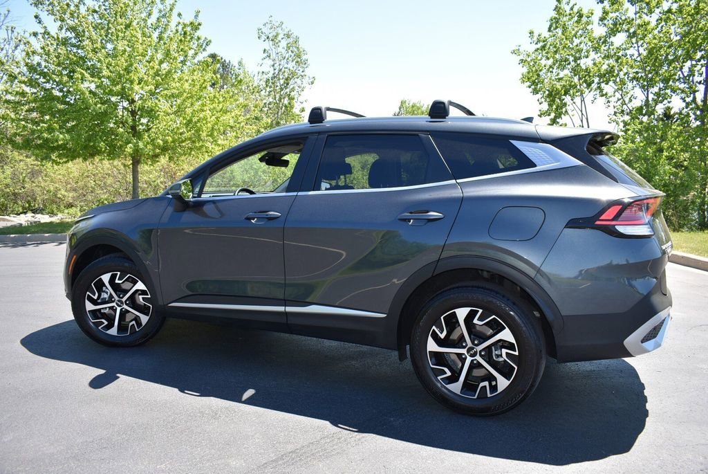 Used 2023 Kia Sportage EX AWD/4WD image 8