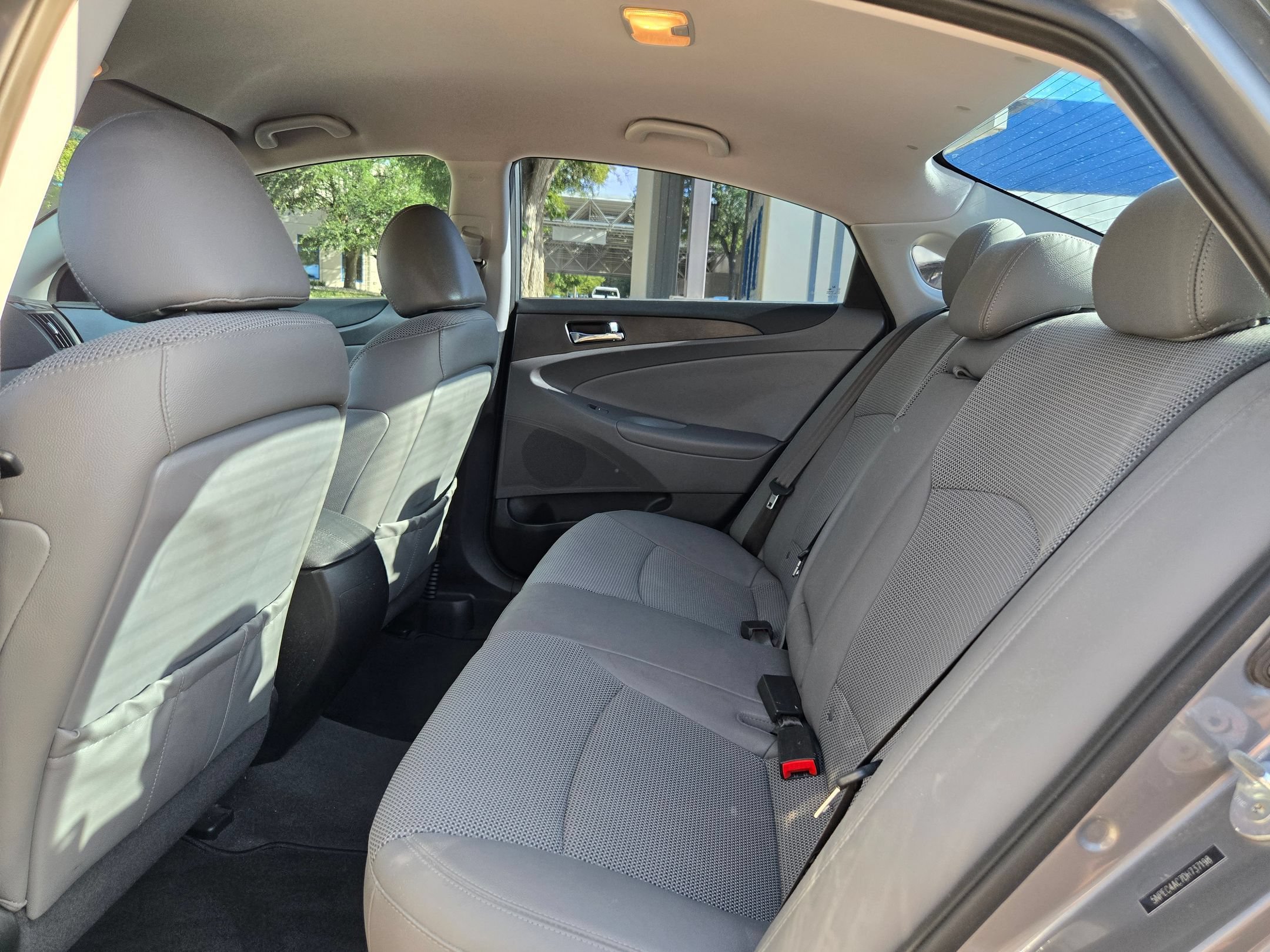 Used 2013 Hyundai Sonata SE FWD image 14
