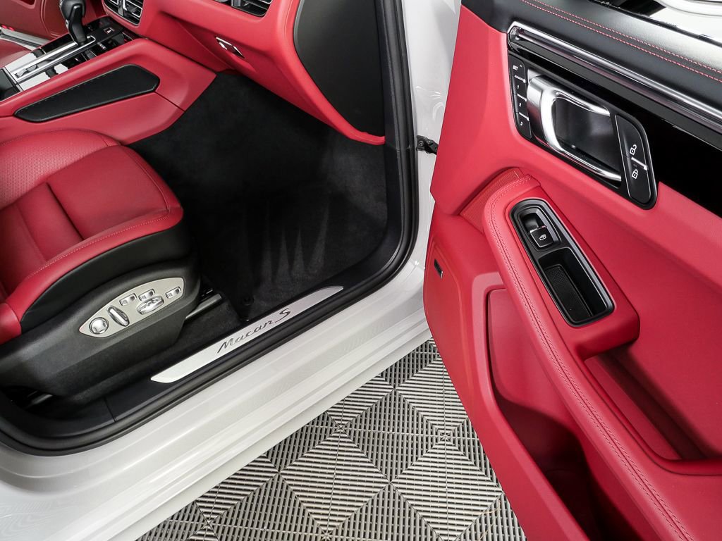 New 2026 Porsche Macan S AWD/4WD image 26