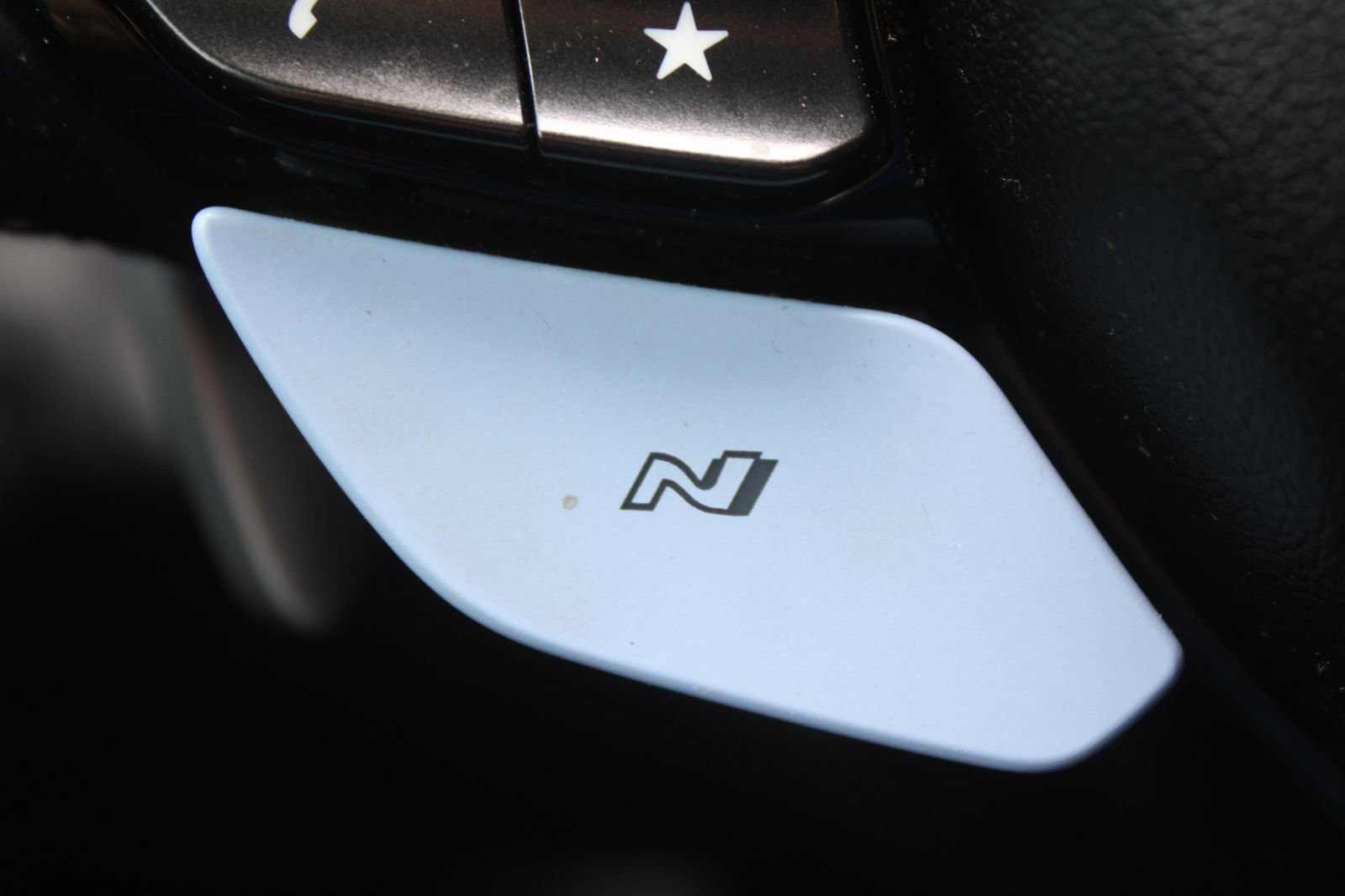 Used 2022 Hyundai Elantra N FWD image 27