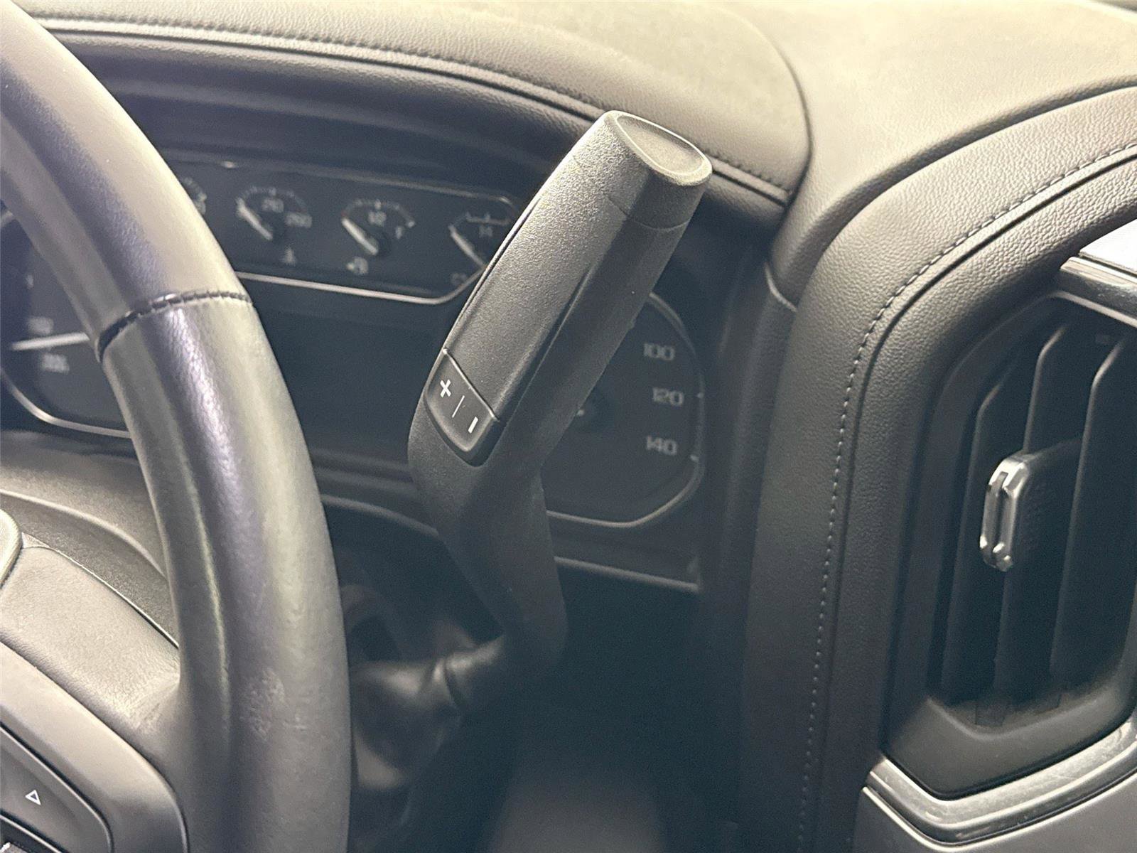 Used 2022 GMC Sierra 1500 Elevation image 24