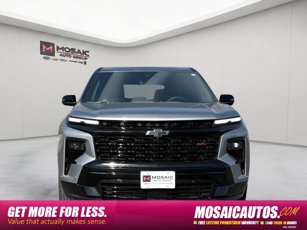 Used 2025 Chevrolet Traverse RS AWD/4WD image 6