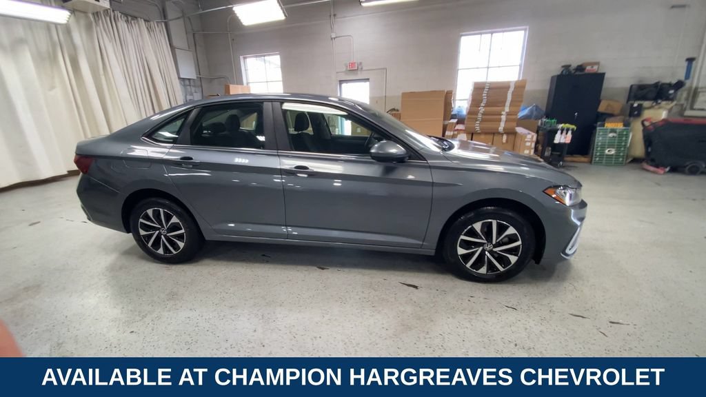 Used 2025 Volkswagen Jetta S FWD image 2