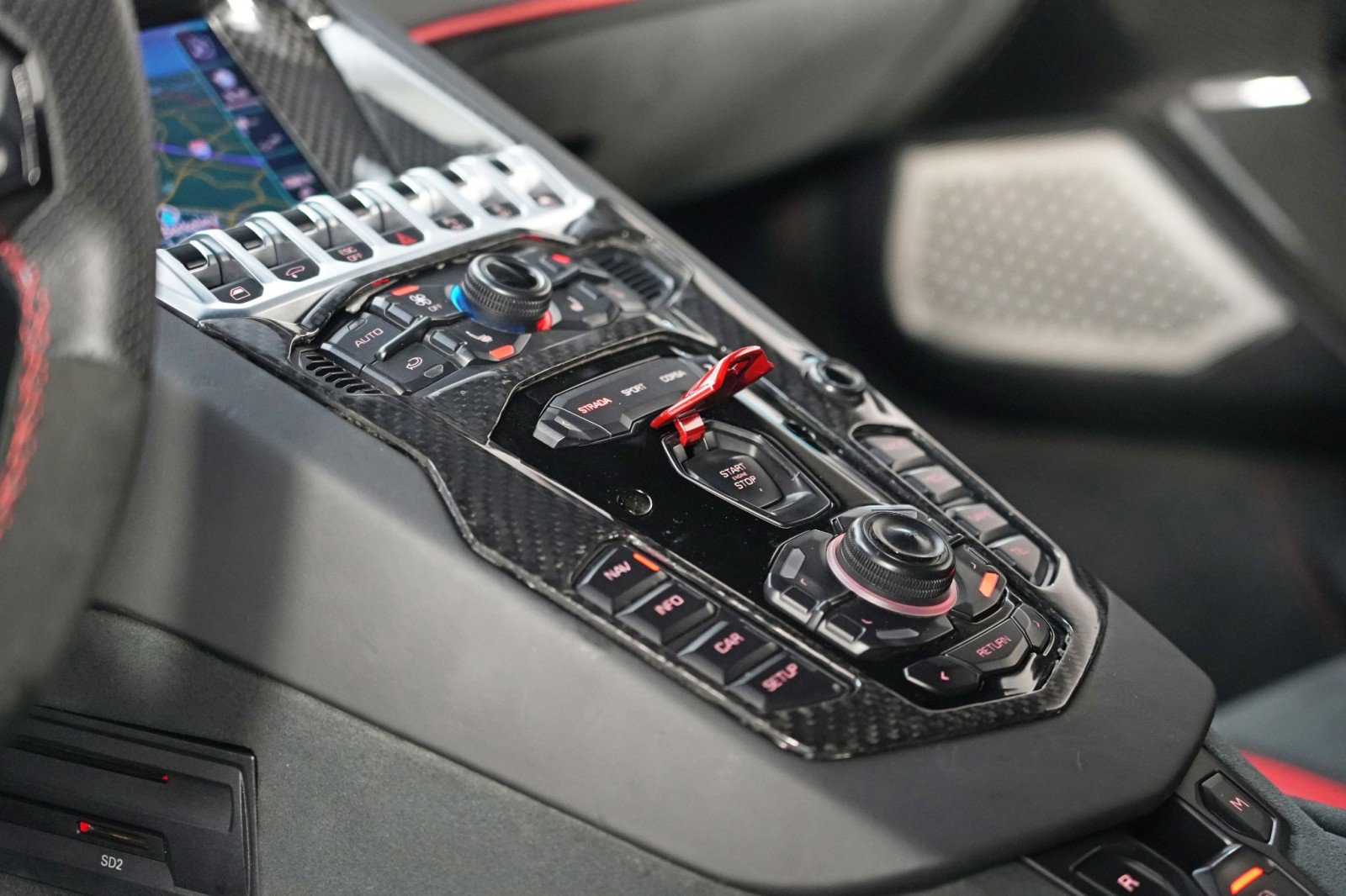 Used 2017 Lamborghini Aventador S image 97