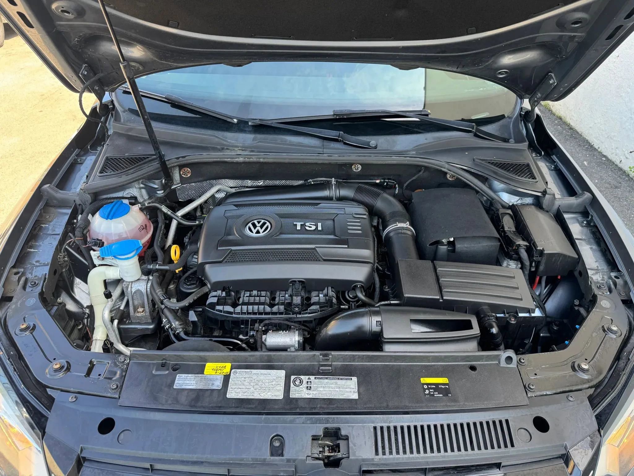 Used 2015 Volkswagen Passat 1.8T S image 24