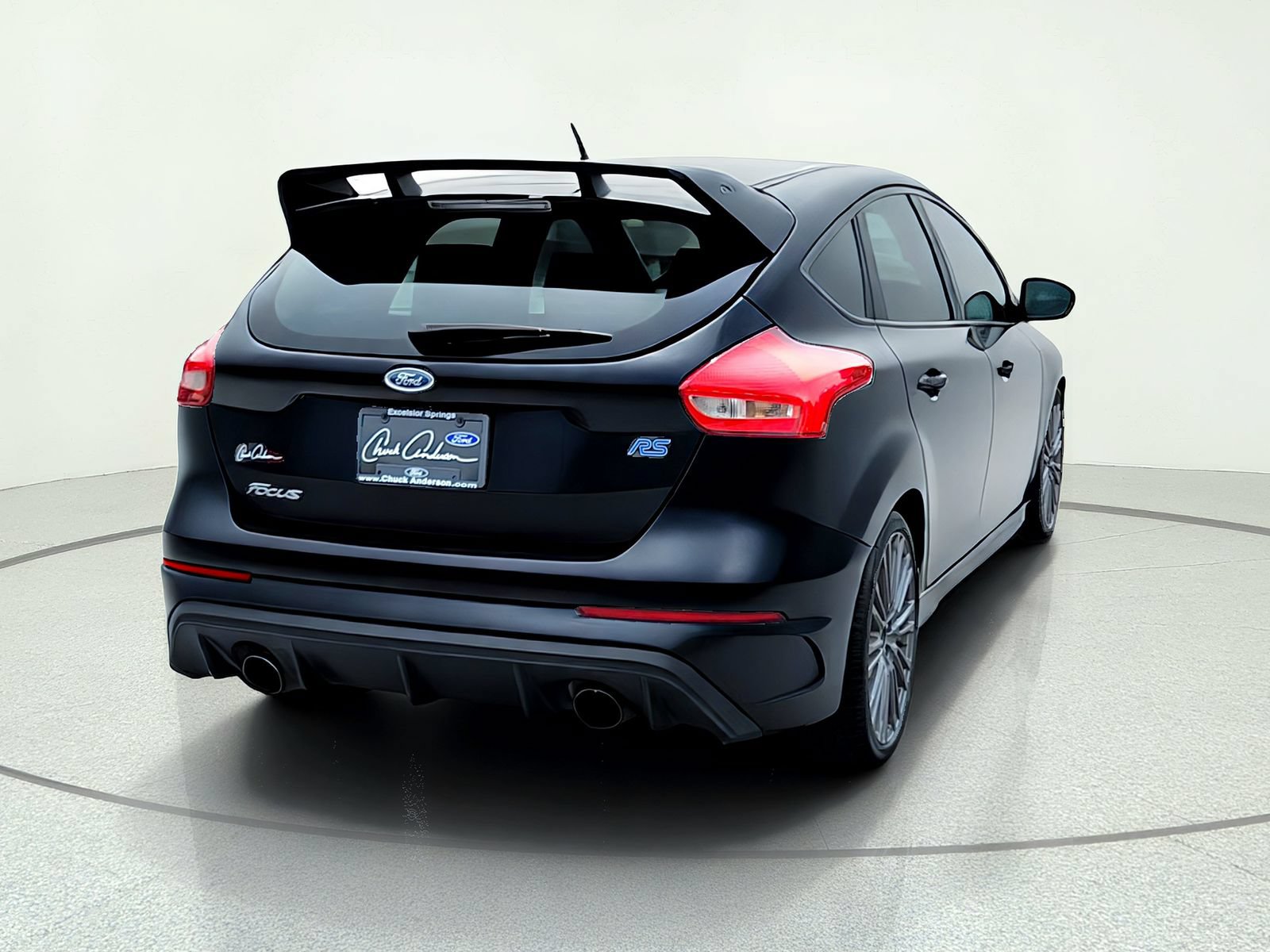 Used 2017 Ford Focus RS AWD/4WD image 7