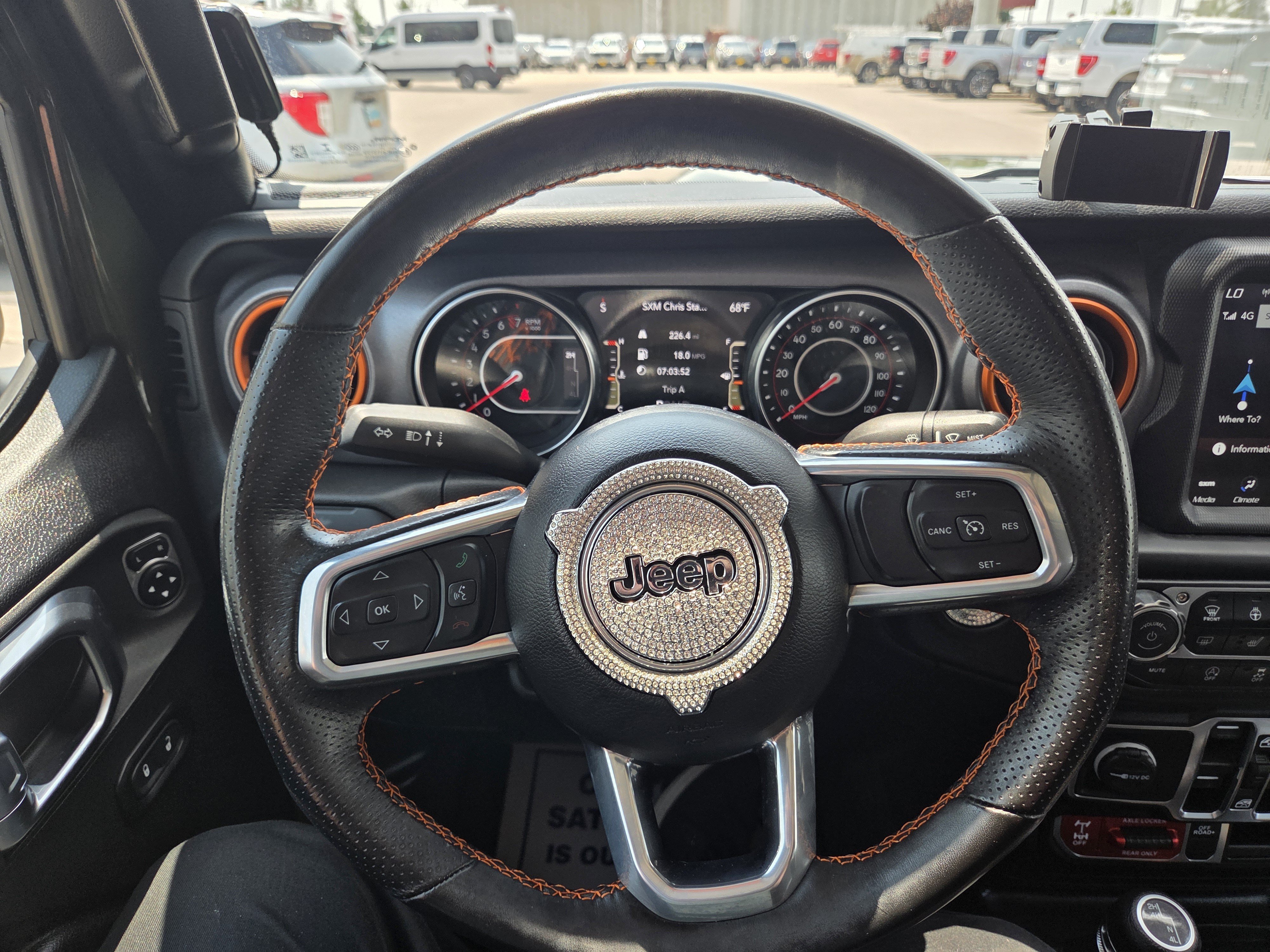 Used 2021 Jeep Gladiator Mojave AWD/4WD image 9
