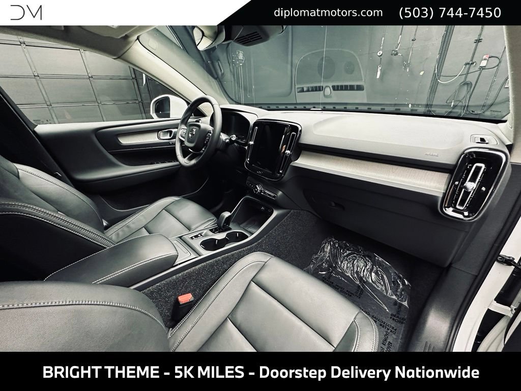 Used 2025 Volvo XC40 B5 Core w/ Protection Package Premier AWD/4WD image 19