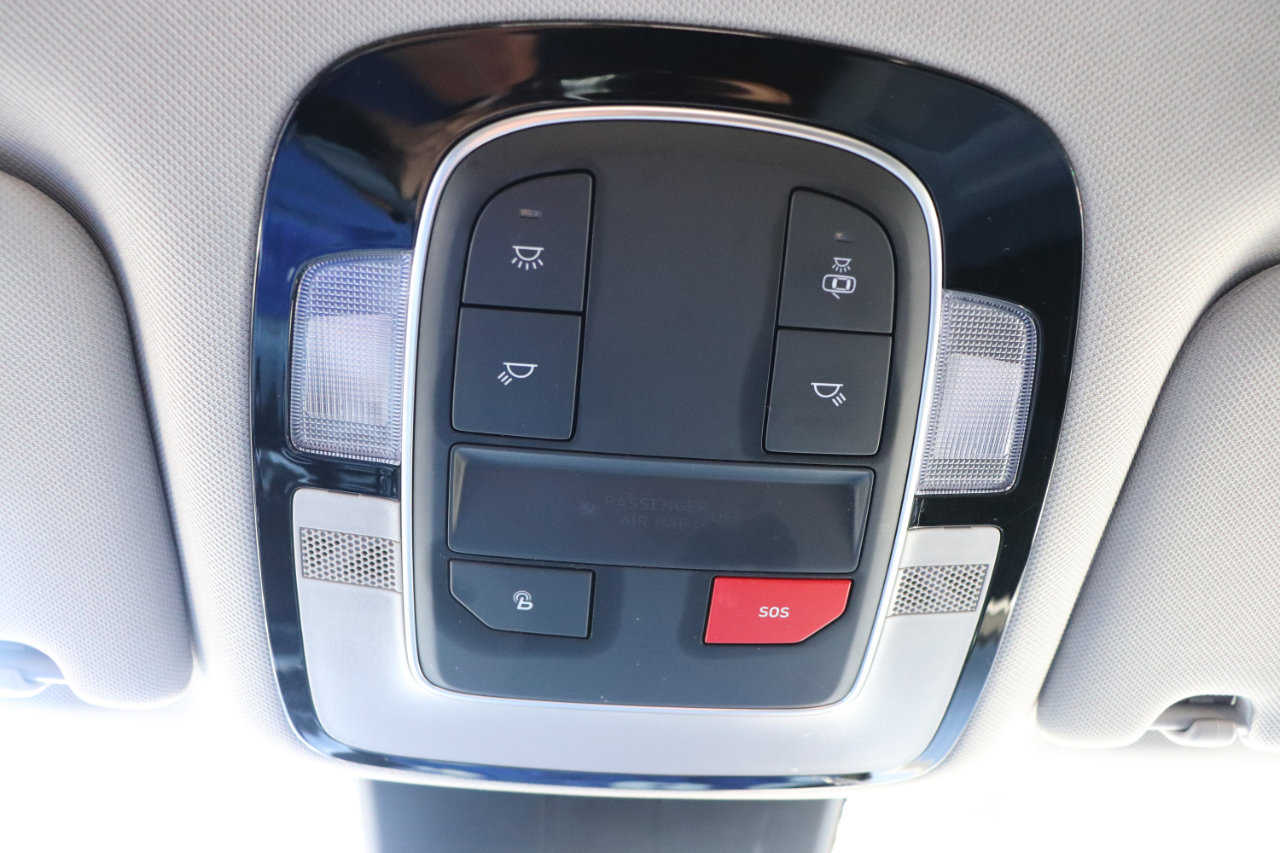 Used 2023 Hyundai Santa Fe SEL Convenience image 38