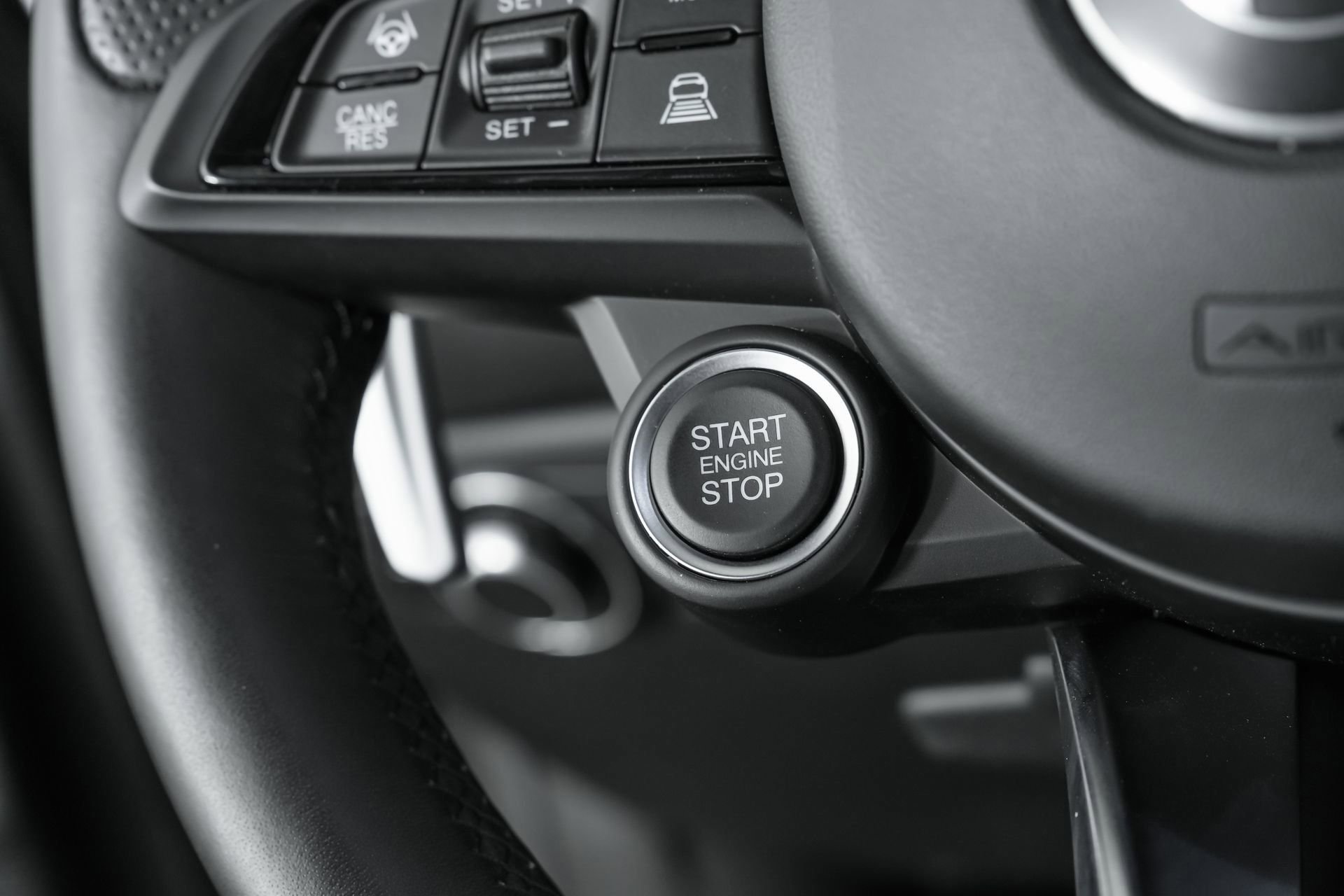 New 2024 Alfa Romeo Tonale Veloce w/ Active Assist Package image 35